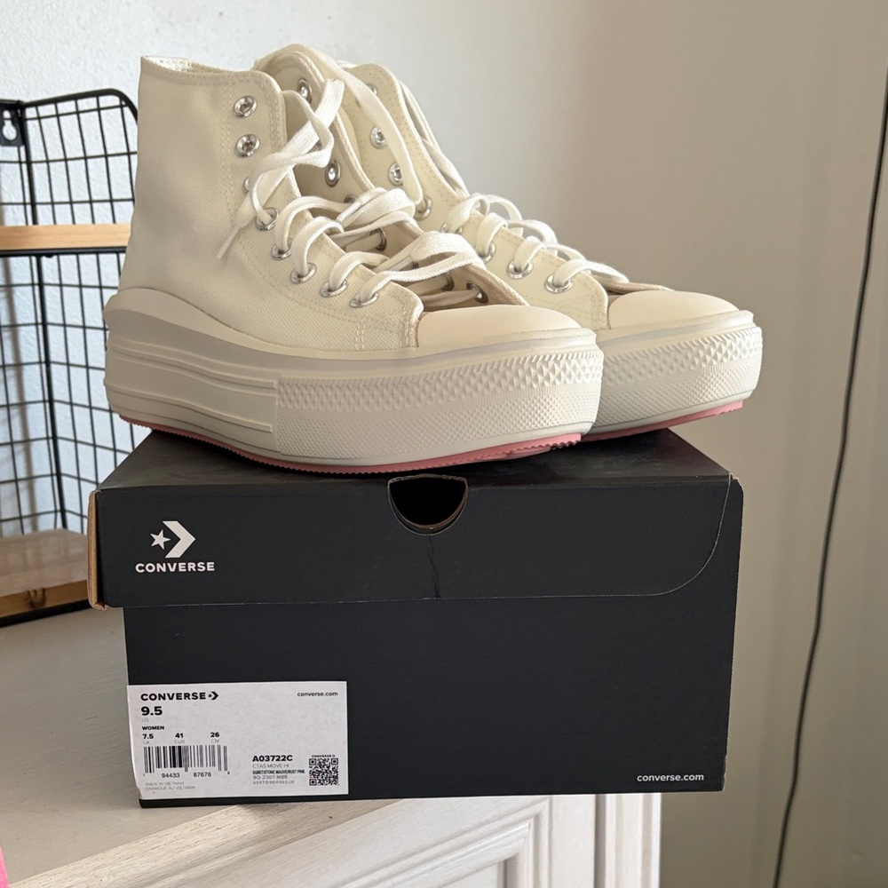 Converse Women's Platform Sneakers - Cream - Picture 2 of 10